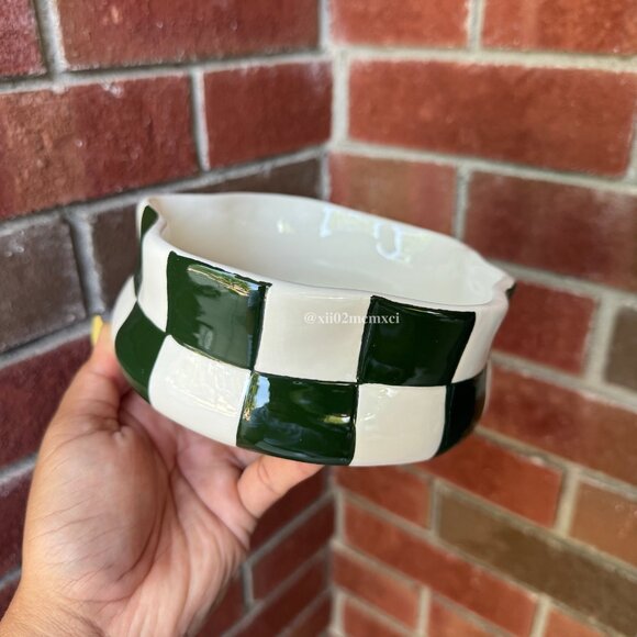 TARGET BULLSEYE PLAYGROUND CHECKER VESSEL BOWL DECOR 1CT - Picture 1 of 4